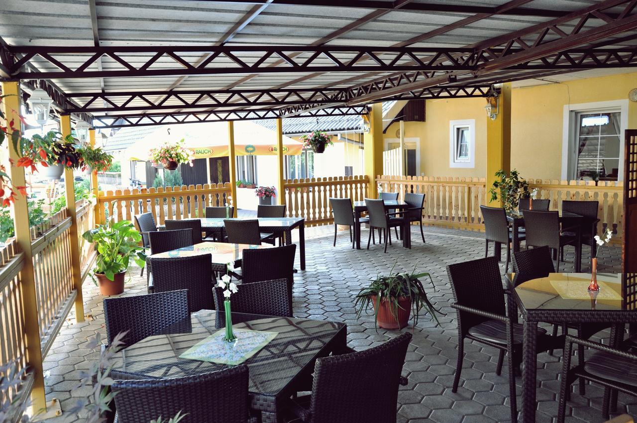 Guesthouse Osvald Zirovnica Exteriér fotografie