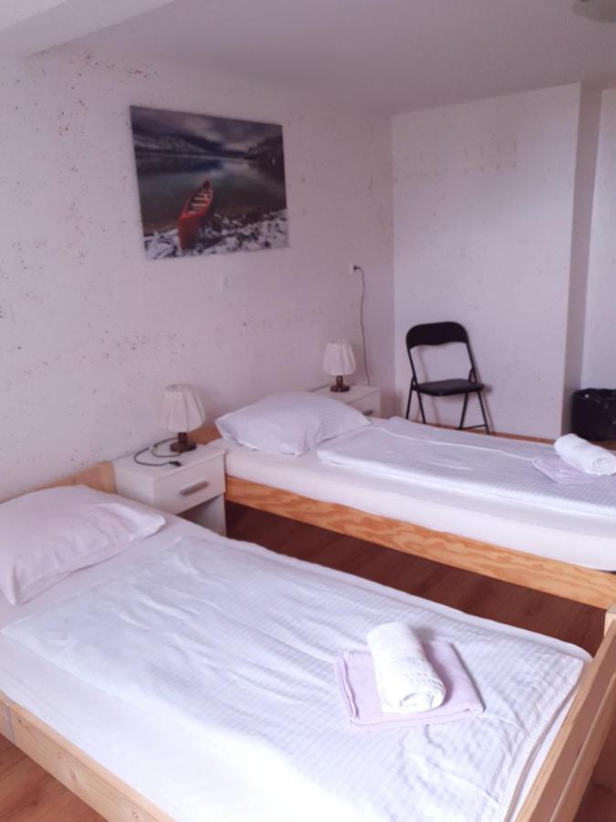 Guesthouse Osvald Zirovnica Exteriér fotografie